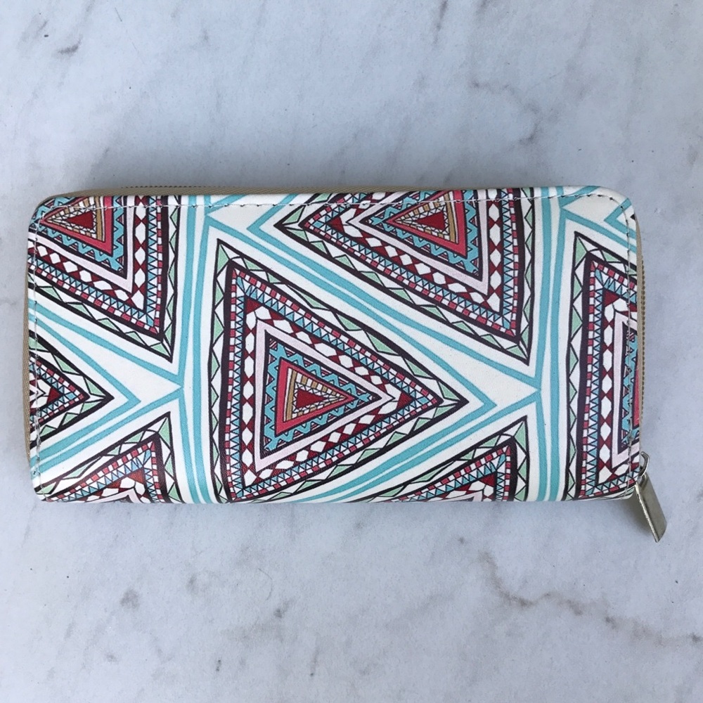 Triangle Print vinyl clutch wallet.
